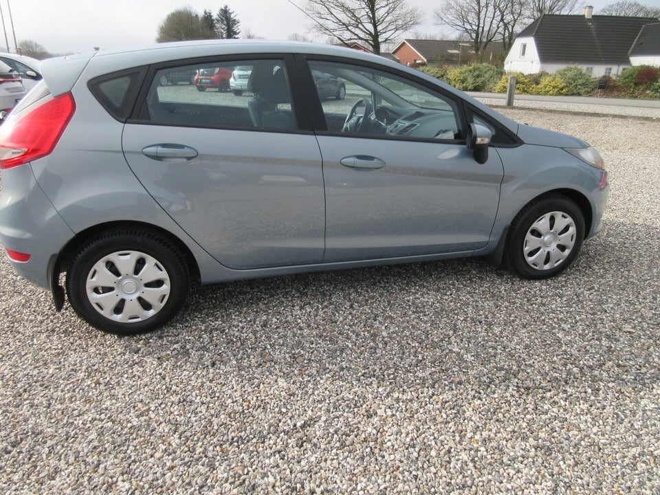 Ford Fiesta 1,4 Trend 5d