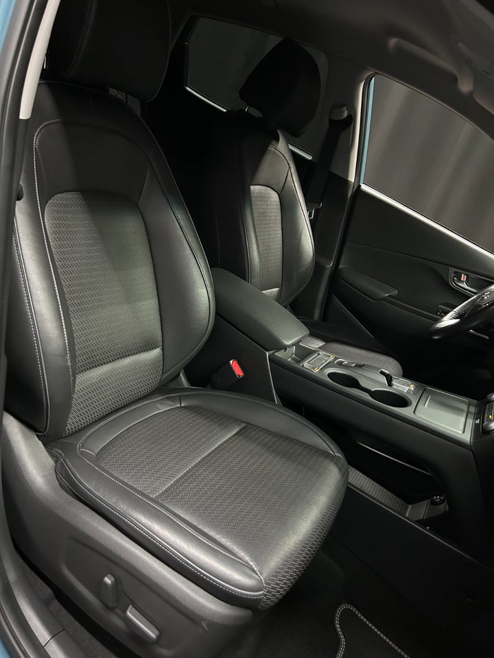Hyundai Kona 64 EV Ultimate 5d