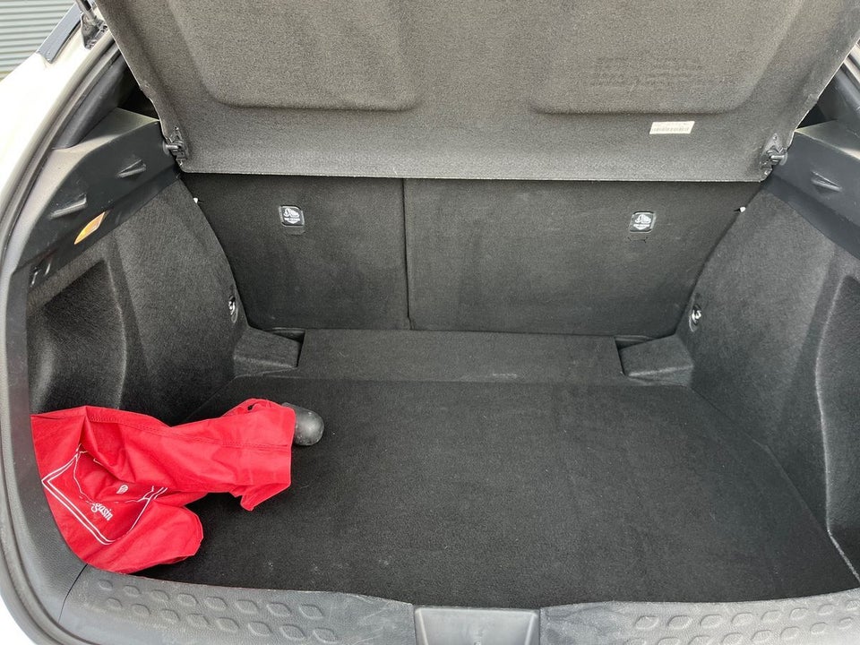 Toyota C-HR 1,8 Hybrid C-LUB Premium CVT 5d