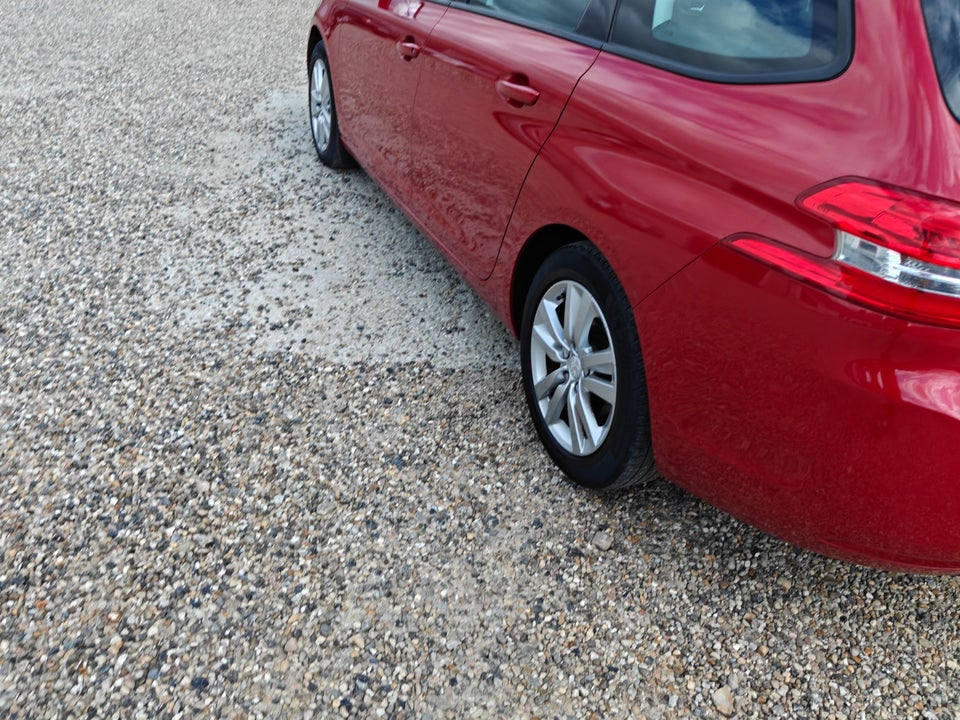 Peugeot 308 1,6 BlueHDi 120 Active SW 5d