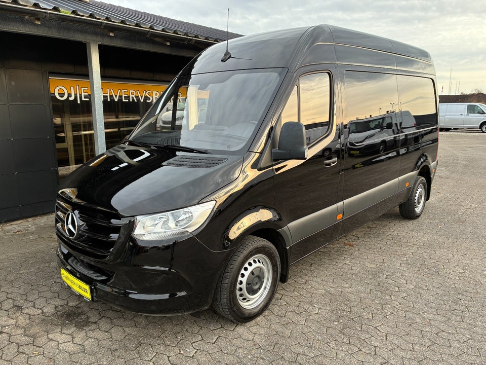 Mercedes Sprinter 215 2,0 CDi A2 Kassevogn aut. FWD
