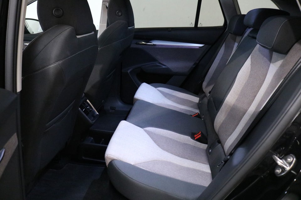 Skoda Enyaq 80 iV Lodge 5d