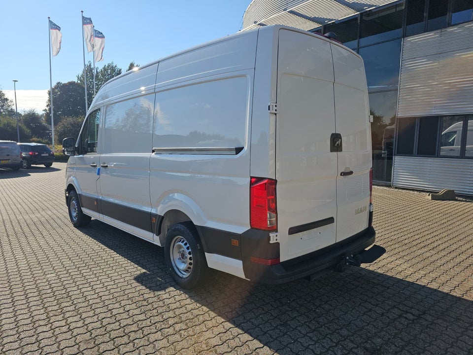 MAN TGE 2,0 3.180 Kassevogn L3H3 aut. FWD