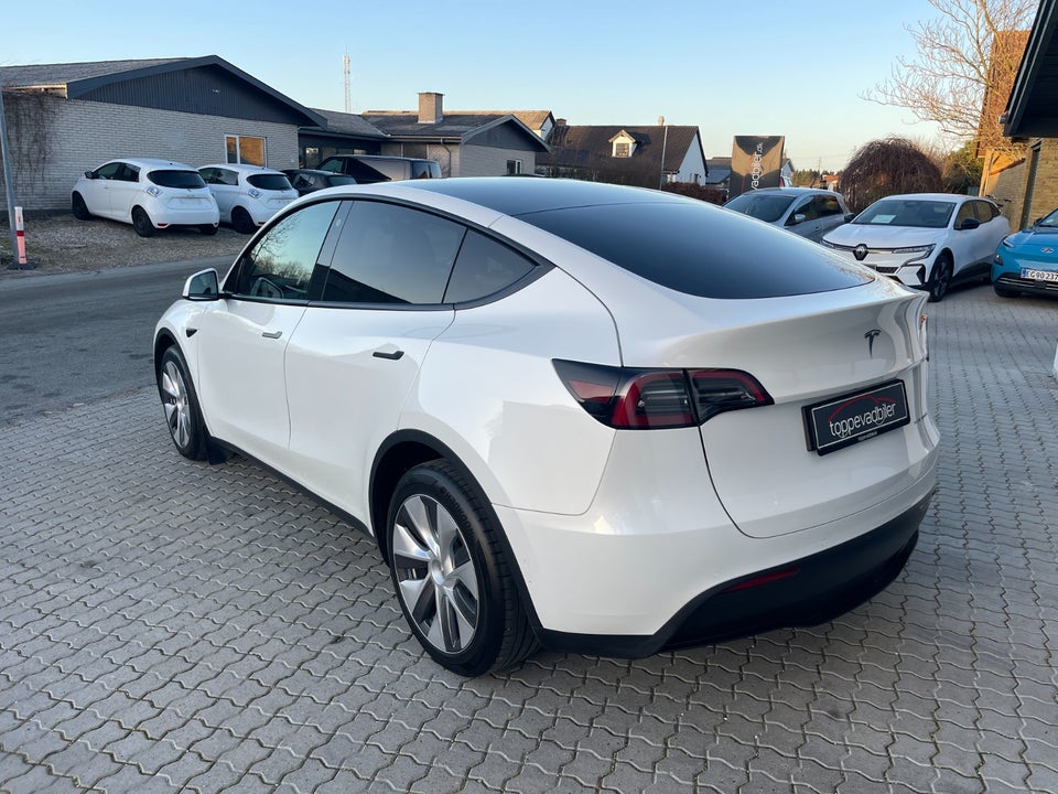 Tesla Model Y Long Range AWD 5d