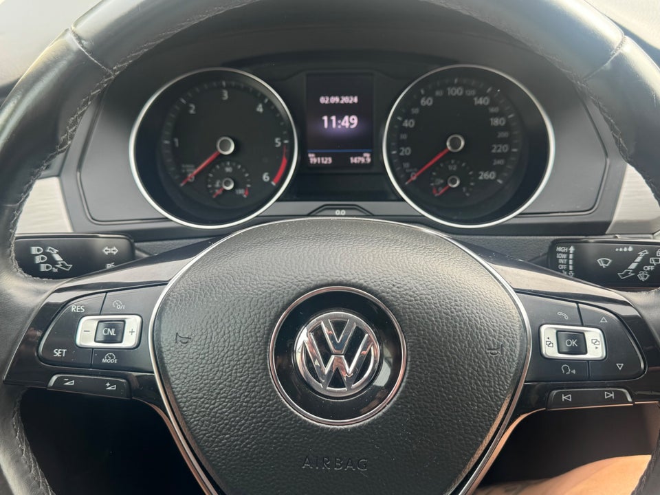 VW Passat 1,6 TDi 120 BlueMotion Variant 5d