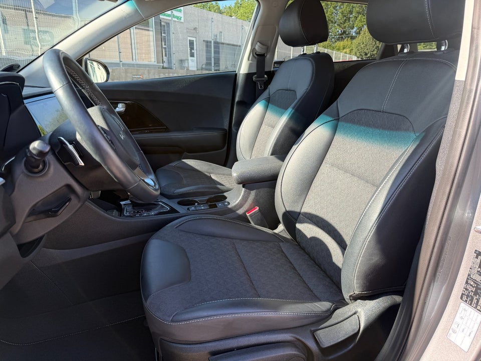 Kia Niro 1,6 PHEV Advance DCT 5d