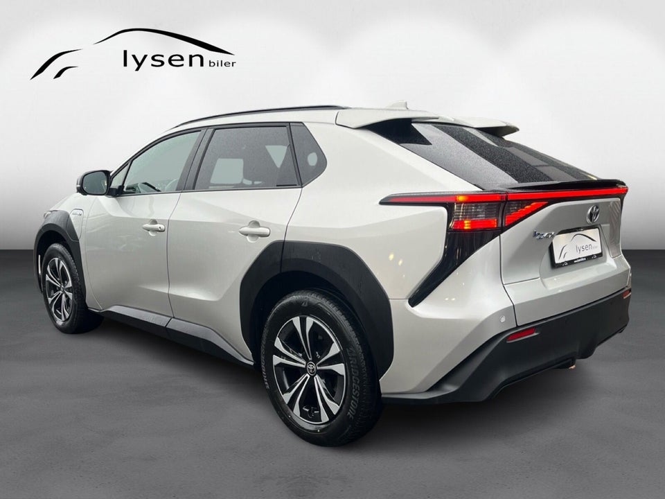 Toyota bZ4X Active 5d