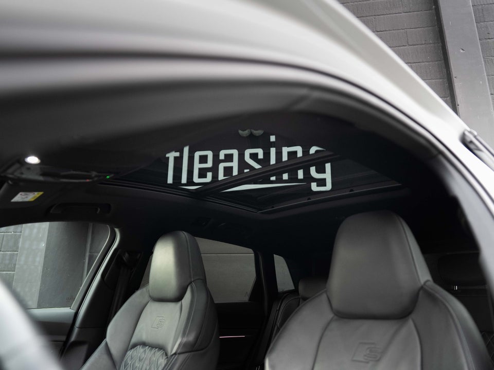 Audi e-tron 55 S-line quattro 5d