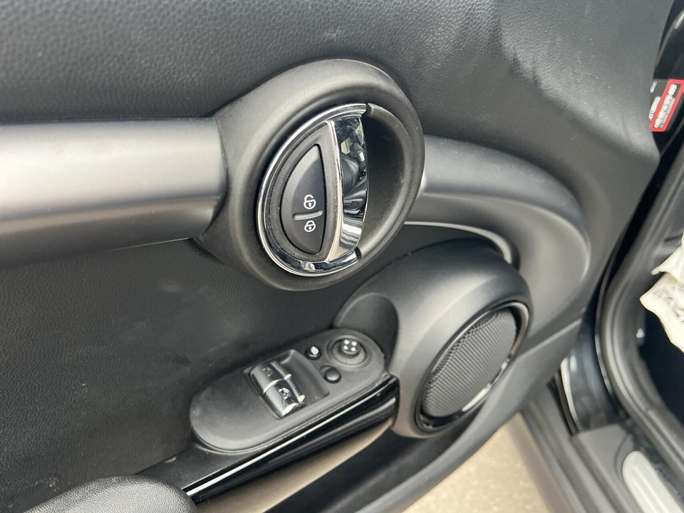 MINI Cooper SE Younique Trim 3d