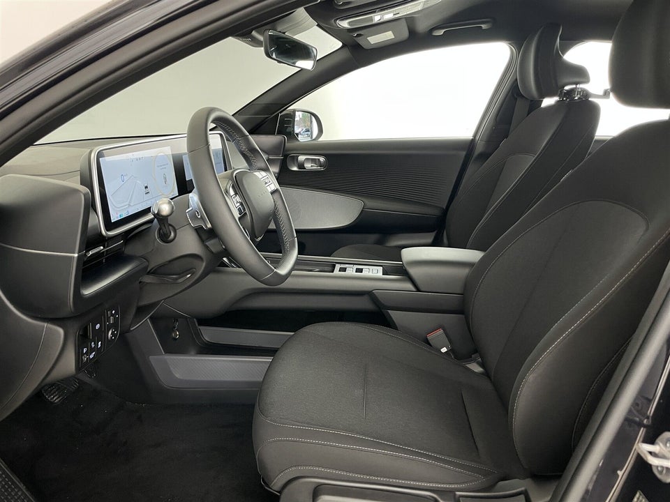 Hyundai Ioniq 6 53 Essential 4d