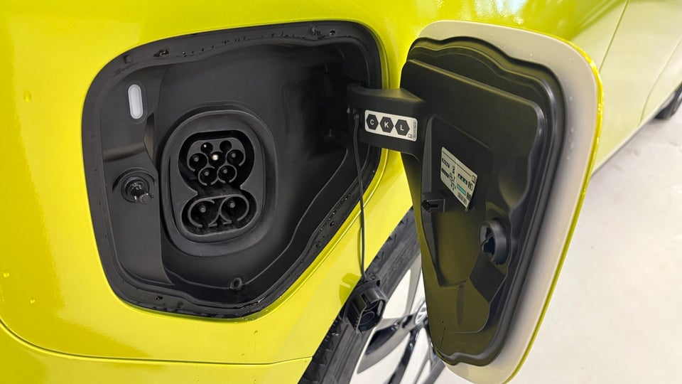 VW ID.Buzz 77 Pro SWB 5d