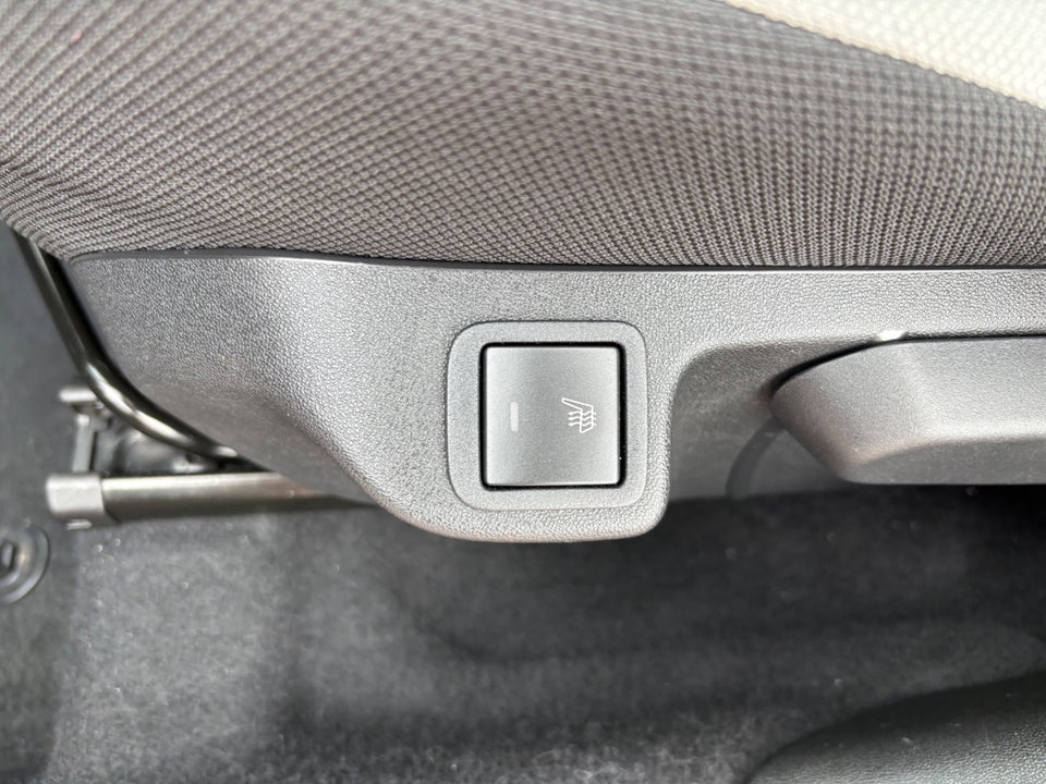 Toyota Aygo 1,0 VVT-i x-press 5d