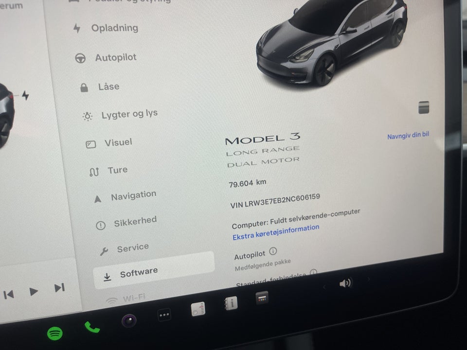 Tesla Model 3 Long Range AWD 4d