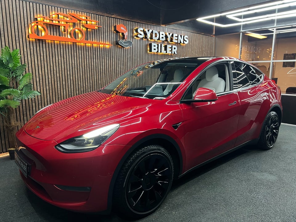 Tesla Model Y Long Range AWD 5d