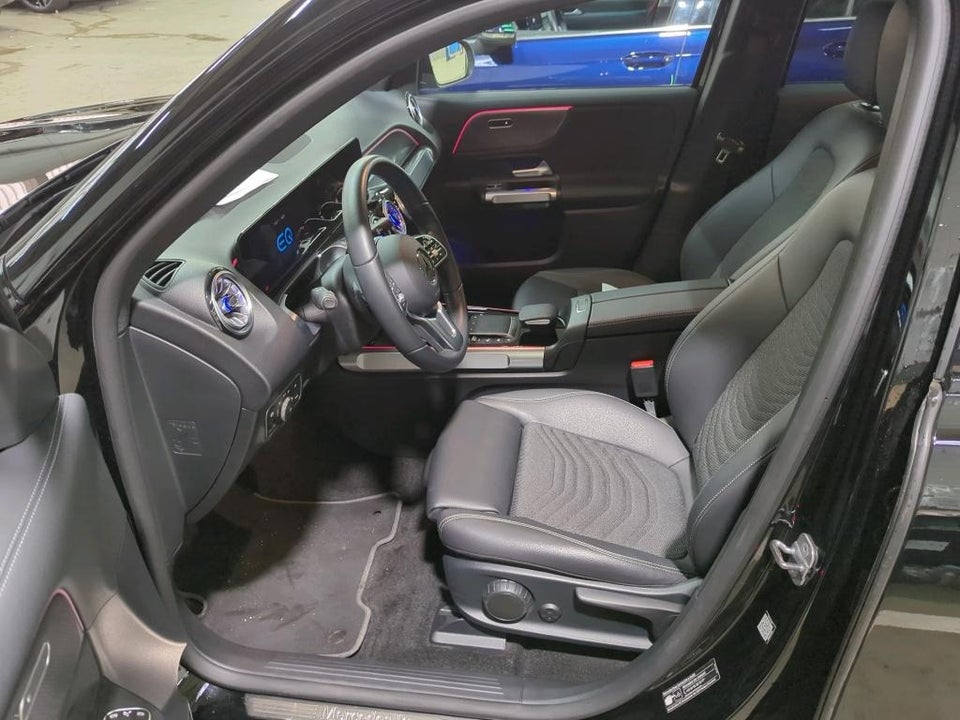 Mercedes EQB250+ Progressive 5d