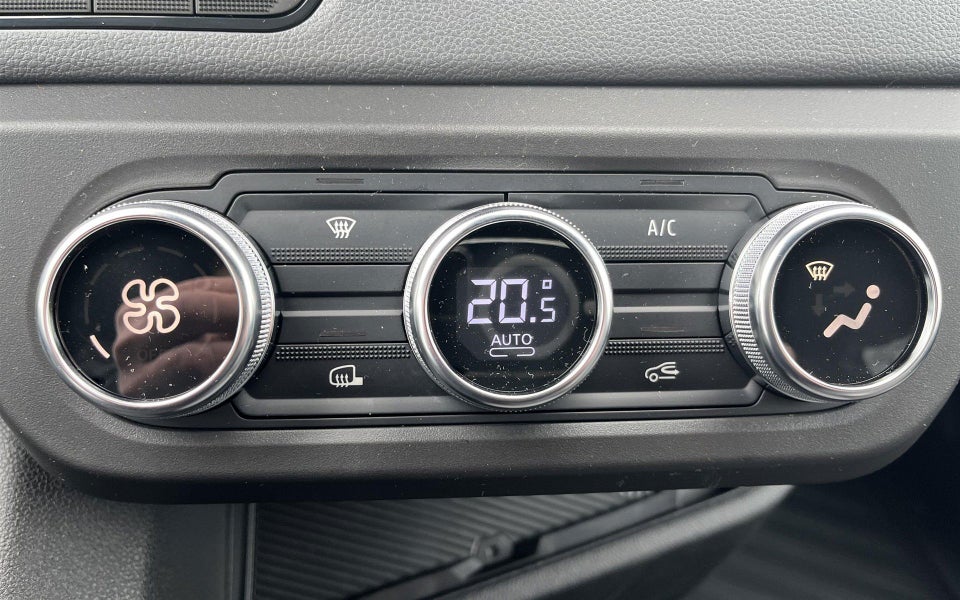 Nissan Interstar 2,0 dCi 150 L3H2 N-Connecta Van