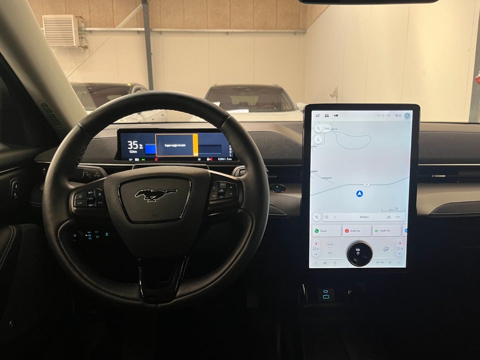 Ford Mustang Mach-E 70 Standard Range 5d