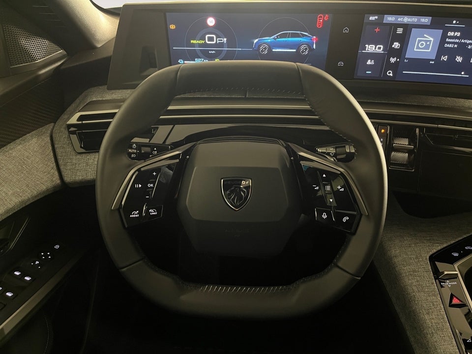 Peugeot e-3008 77 Allure 5d