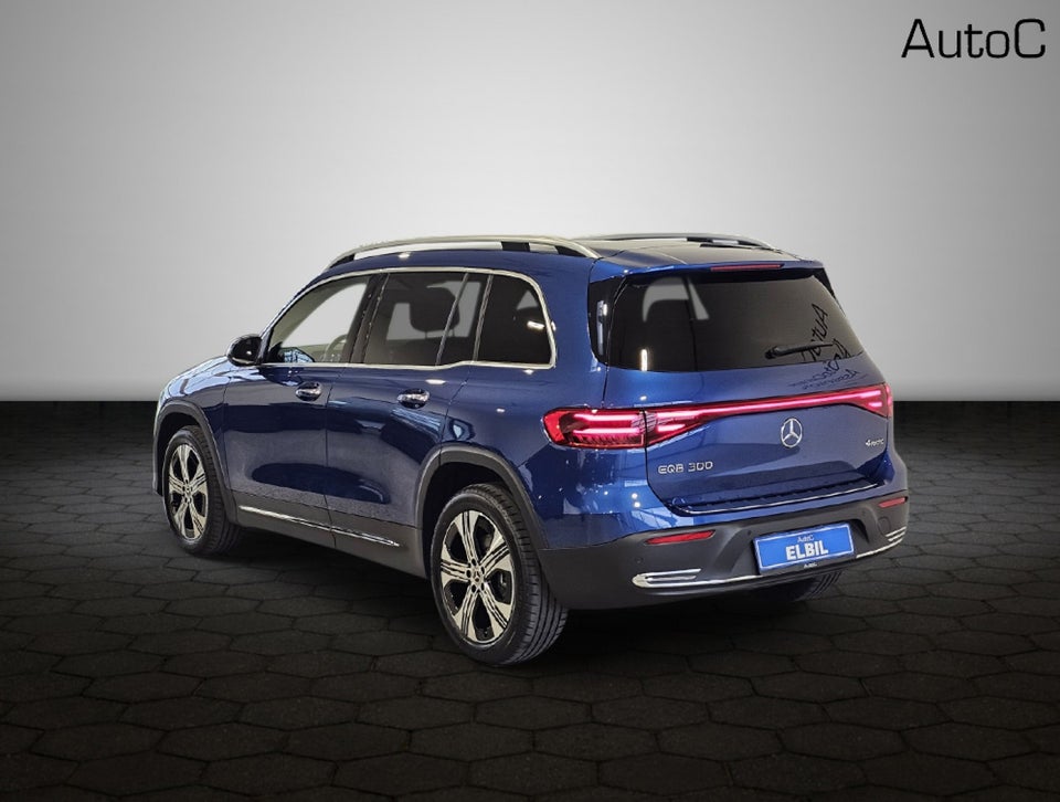 Mercedes EQB300 Progressive Advance Plus 4Matic 5d