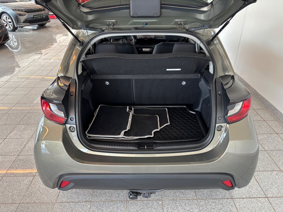Toyota Yaris 1,5 Hybrid Active e-CVT 5d