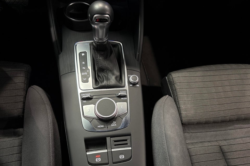 Audi A3 35 TFSi Sport Limited Sportback S-tr. 5d