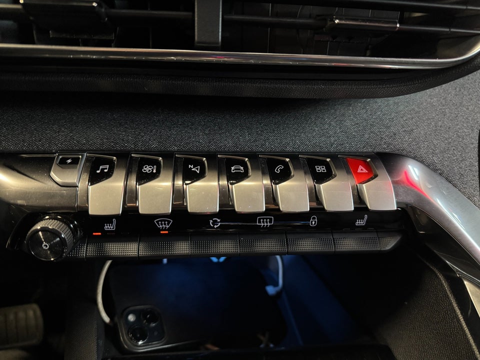 Peugeot 3008 1,6 Hybrid Allure Pack EAT8 5d