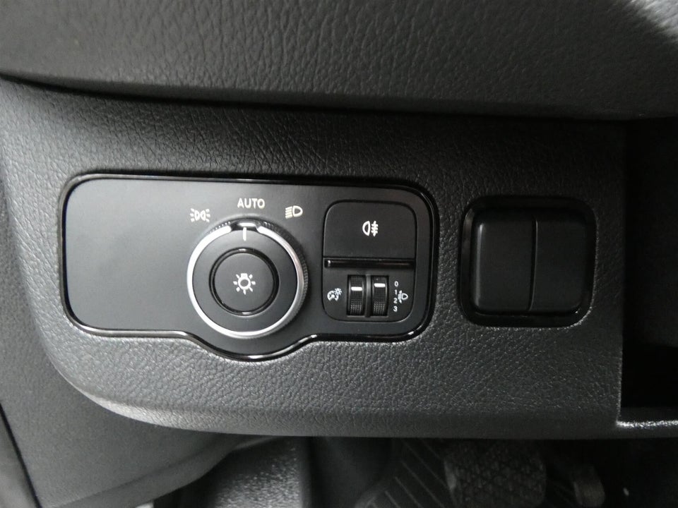 Mercedes Sprinter 317 2,0 CDi Alukasse m/lift aut. RWD 2d