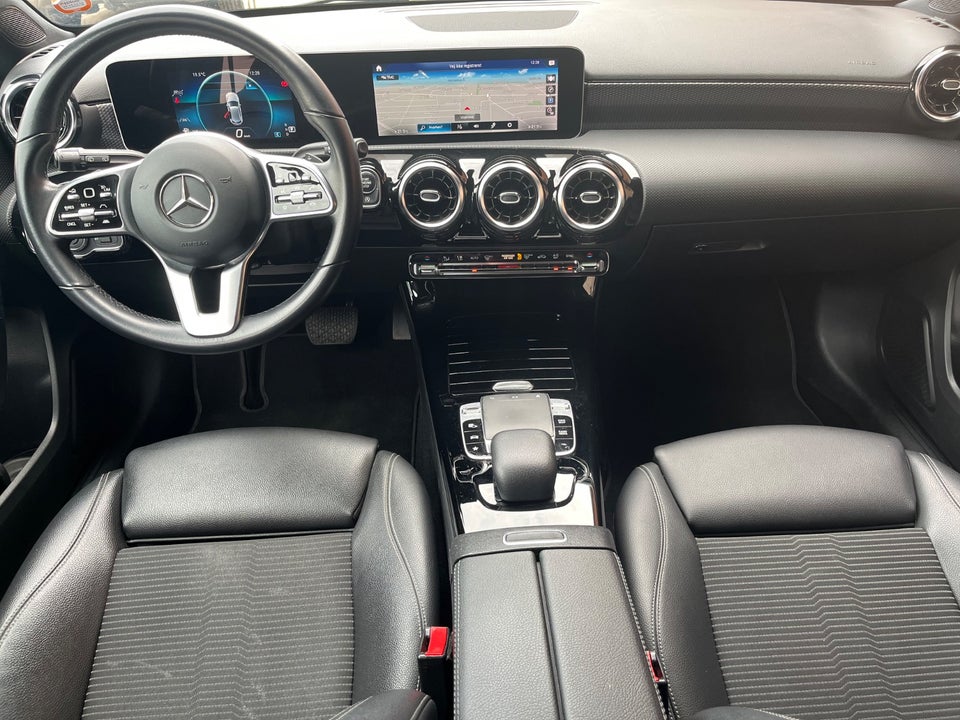 Mercedes A200 1,3 Style aut. 5d