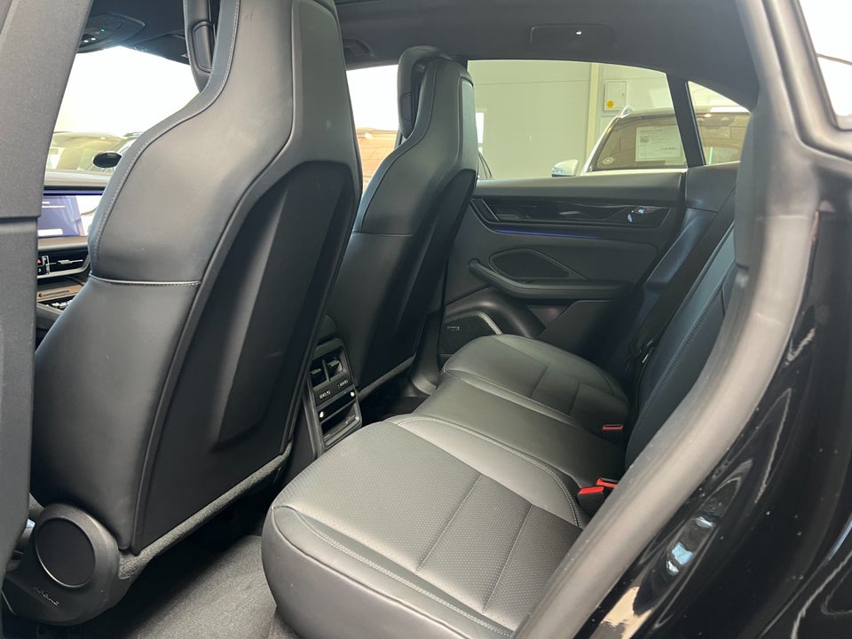 Porsche Macan 5d