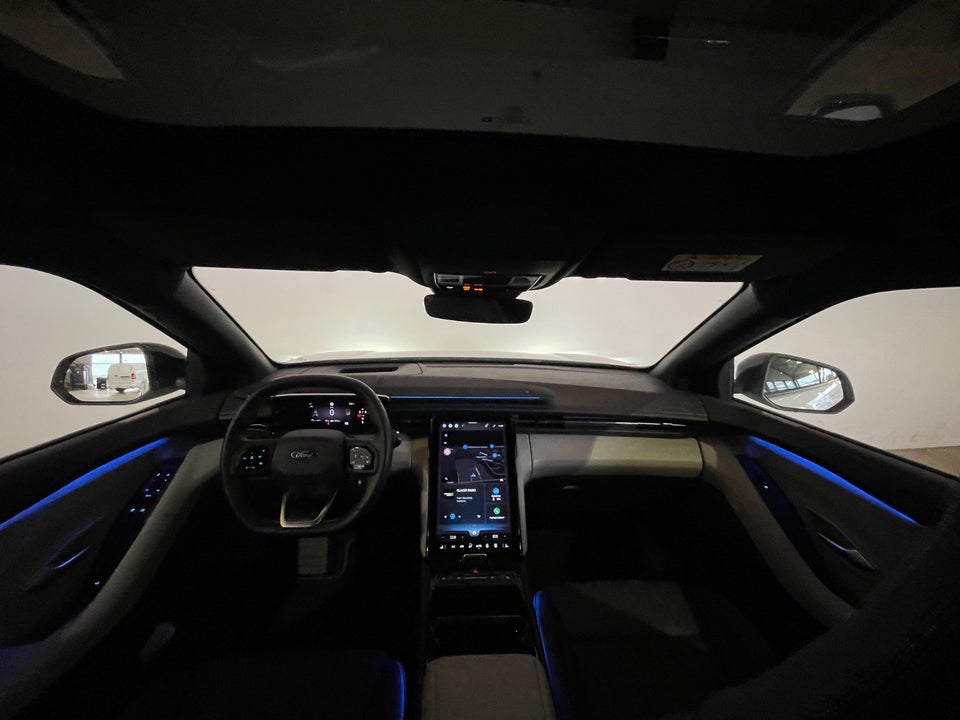 Ford Explorer 82 Premium Extended Range 5d