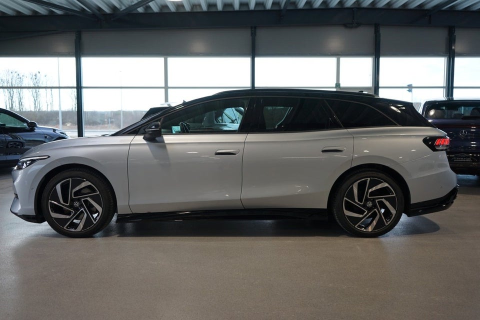 VW ID.7 86 Style S Tourer 5d