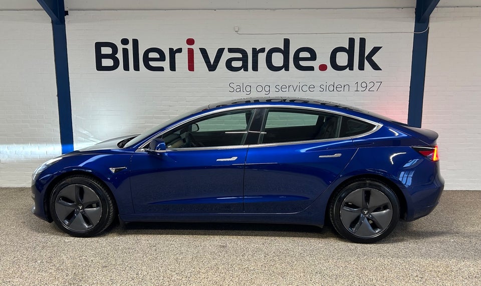Tesla Model 3 Long Range AWD 4d