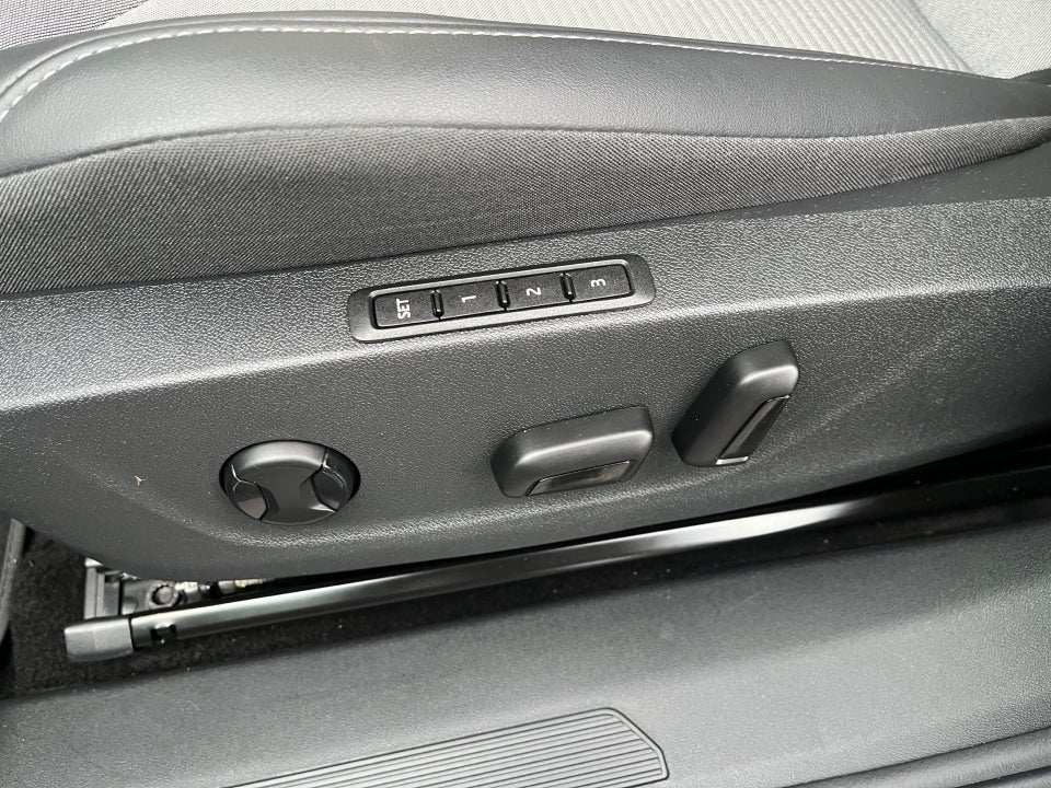 Skoda Enyaq 60 iV Premium 5d