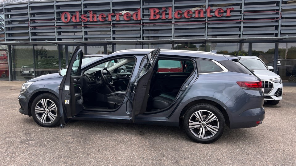 Renault Megane IV 1,5 dCi 115 Intens Sport Tourer EDC 5d