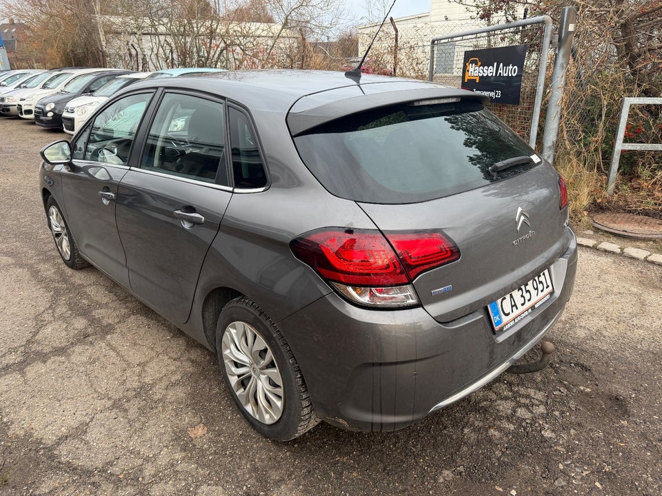 Citroën C4 1,6 BlueHDi 100 Feel 5d