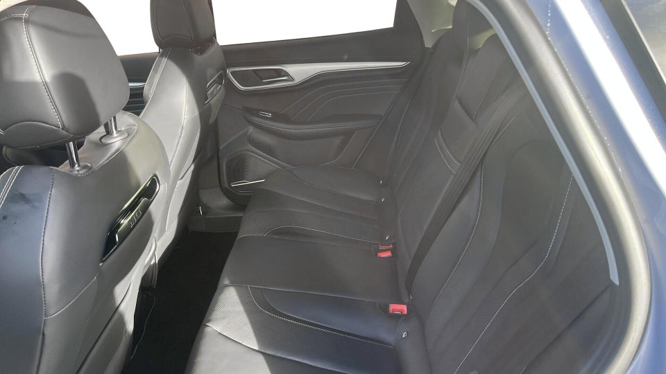 MG Marvel R Luxury 5d