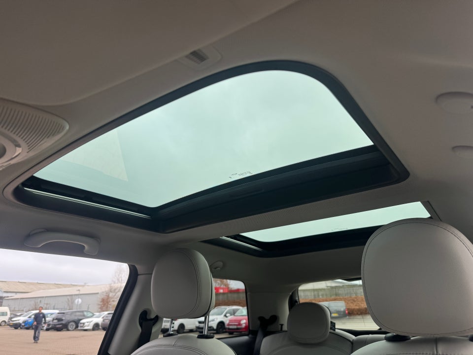 MINI Cooper SE Yours Trim 3d