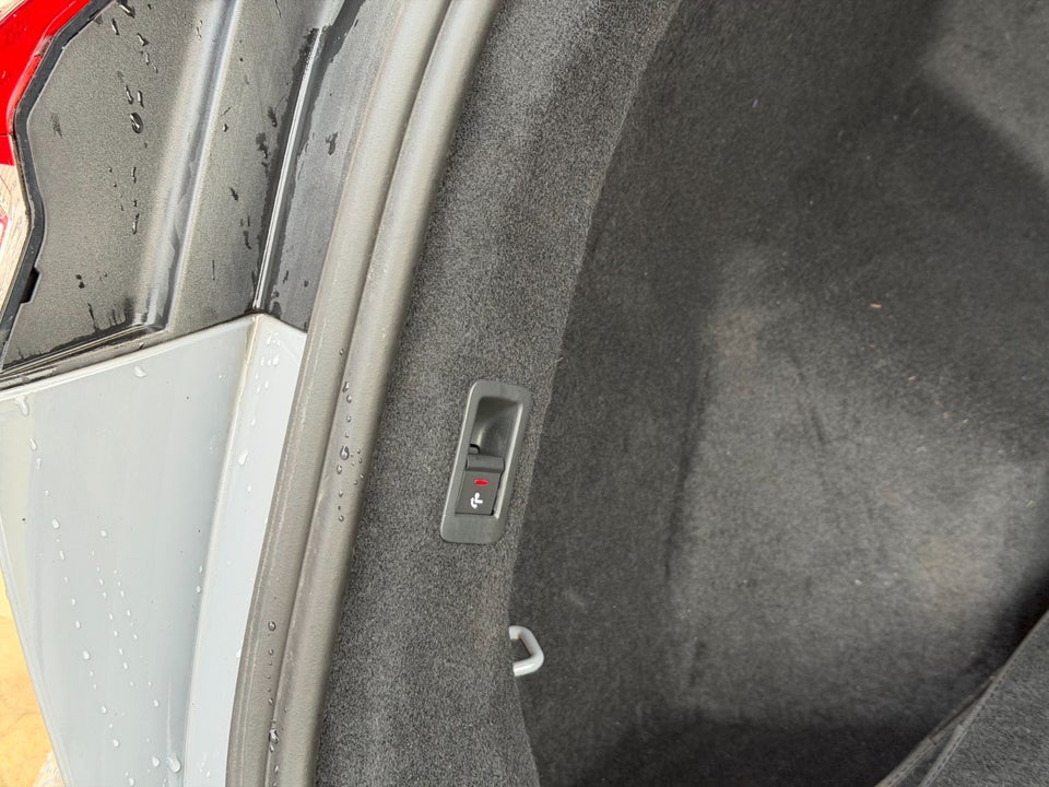 Audi Q4 e-tron 40 Advanced 5d