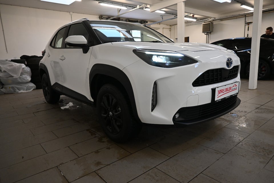 Toyota Yaris Cross 1,5 Hybrid Active Tech e-CVT 5d