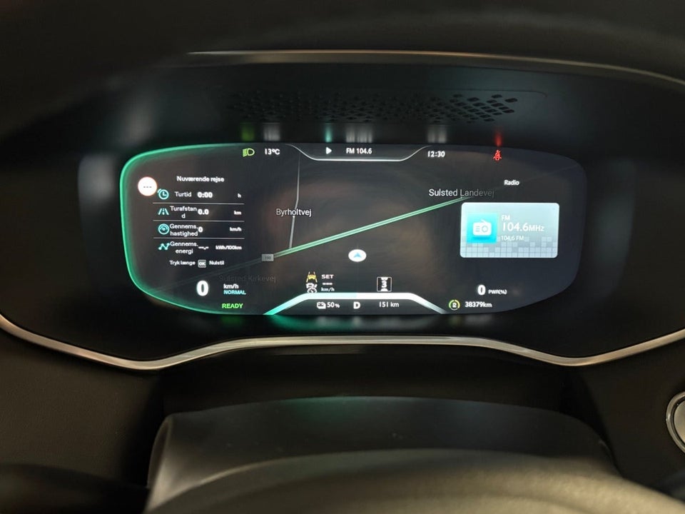 MG Marvel R Luxury 5d