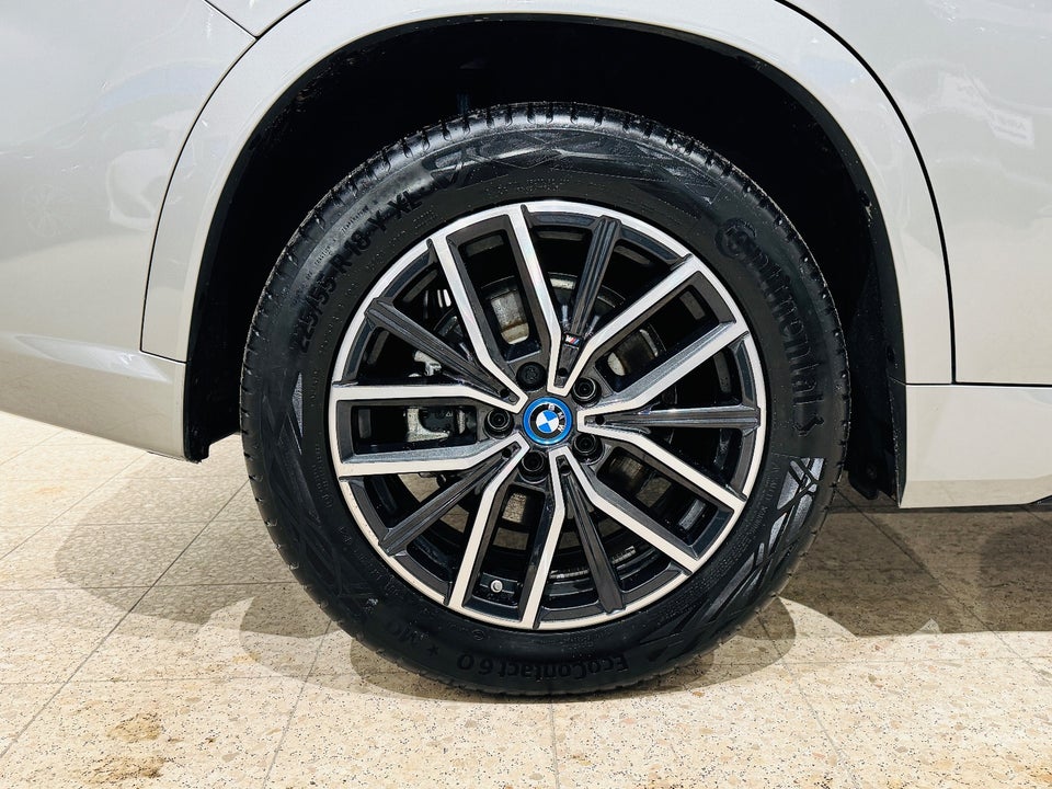 BMW iX1 eDrive20 M-Sport 5d