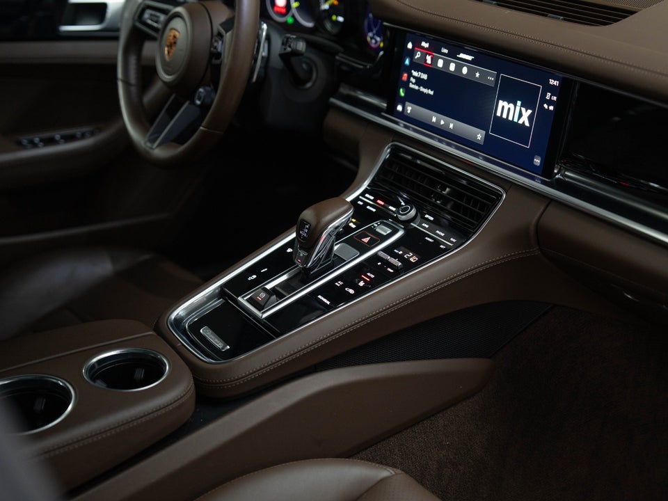 Porsche Panamera 4 2,9 E-Hybrid Sport Turismo PDK 5d