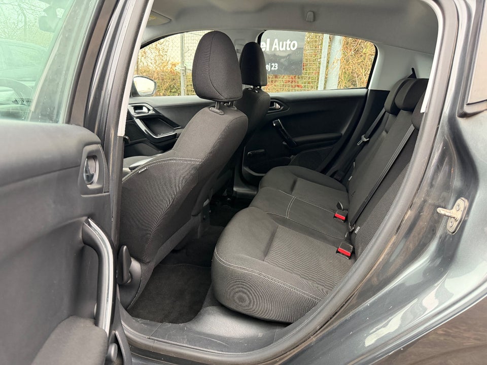 Peugeot 208 1,6 BlueHDi 100 Active 5d