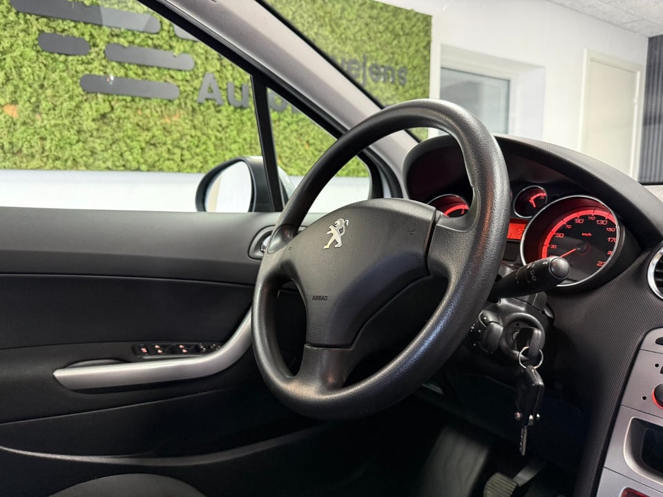 Peugeot 308 1,6 HDi 92 Access stc. 5d