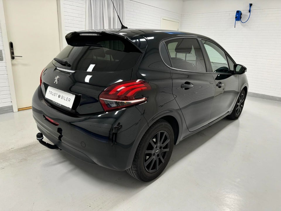 Peugeot 208 1,6 BlueHDi 100 Envy 5d