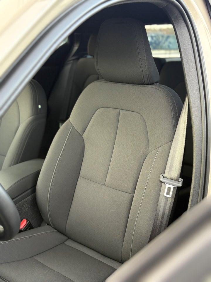 Volvo EX40 Extended Range Core 5d