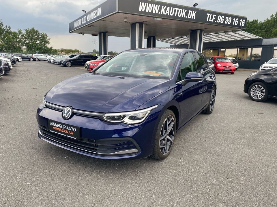 VW Golf VIII 2,0 TDi 150 Style DSG 5d