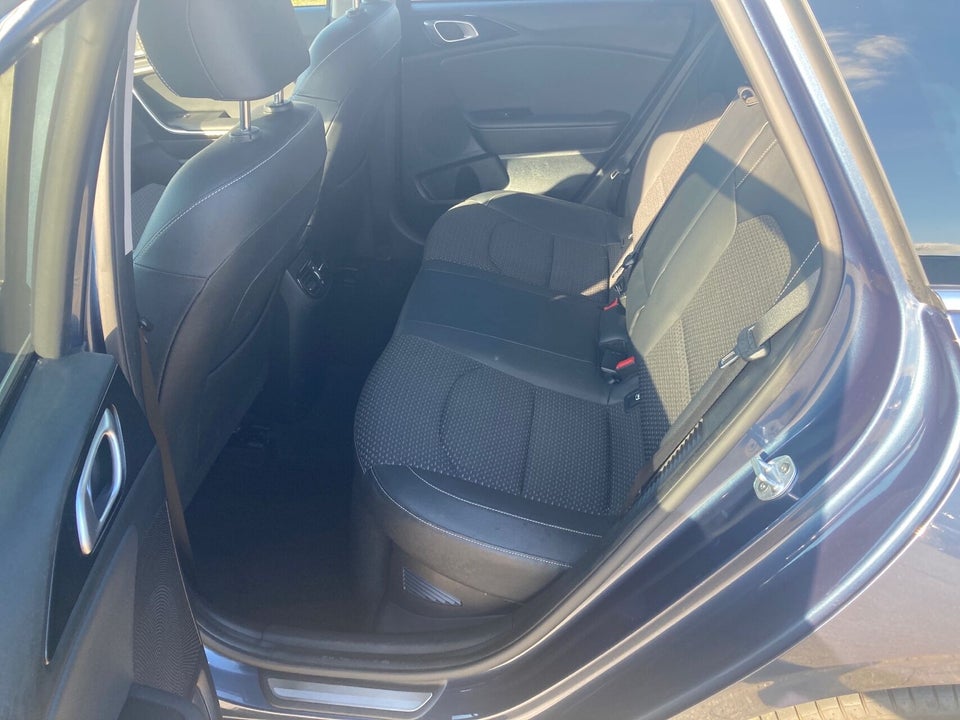 Kia Ceed 1,6 PHEV Upgrade Intro SW DCT 5d