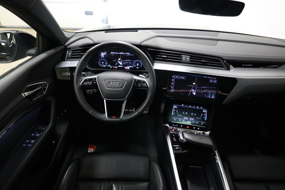 Audi SQ8 e-tron quattro 5d