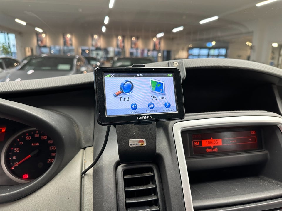 Renault Trafic T29 2,0 dCi 115 L1H1 Kombi aut. 4d